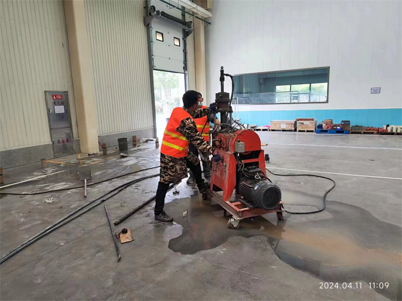 琼中厂房地面下沉塌陷注浆加固施工